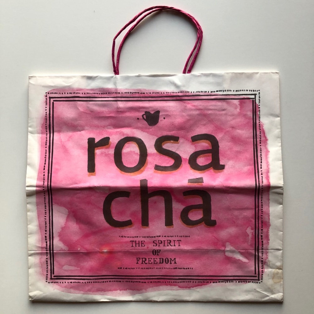 Rosa Chá brand paper bag
